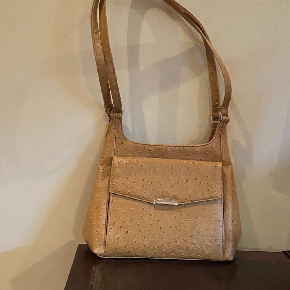 Elegant Tan Shoulder Bag